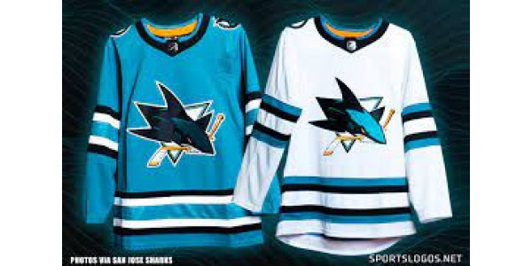 San Jose Sharks esittelee uuden kauden paidan San Jose Sharks esittelee uuden kauden paidan